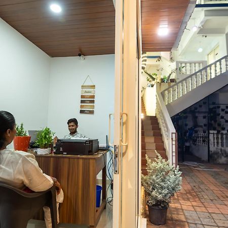 Morjim Sea Waves-Beach Front Hotel 외부 사진
