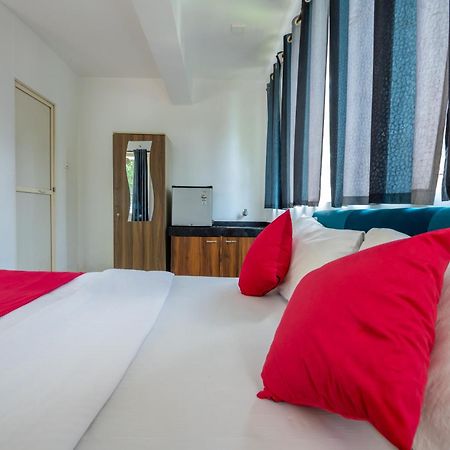 Morjim Sea Waves-Beach Front Hotel 외부 사진