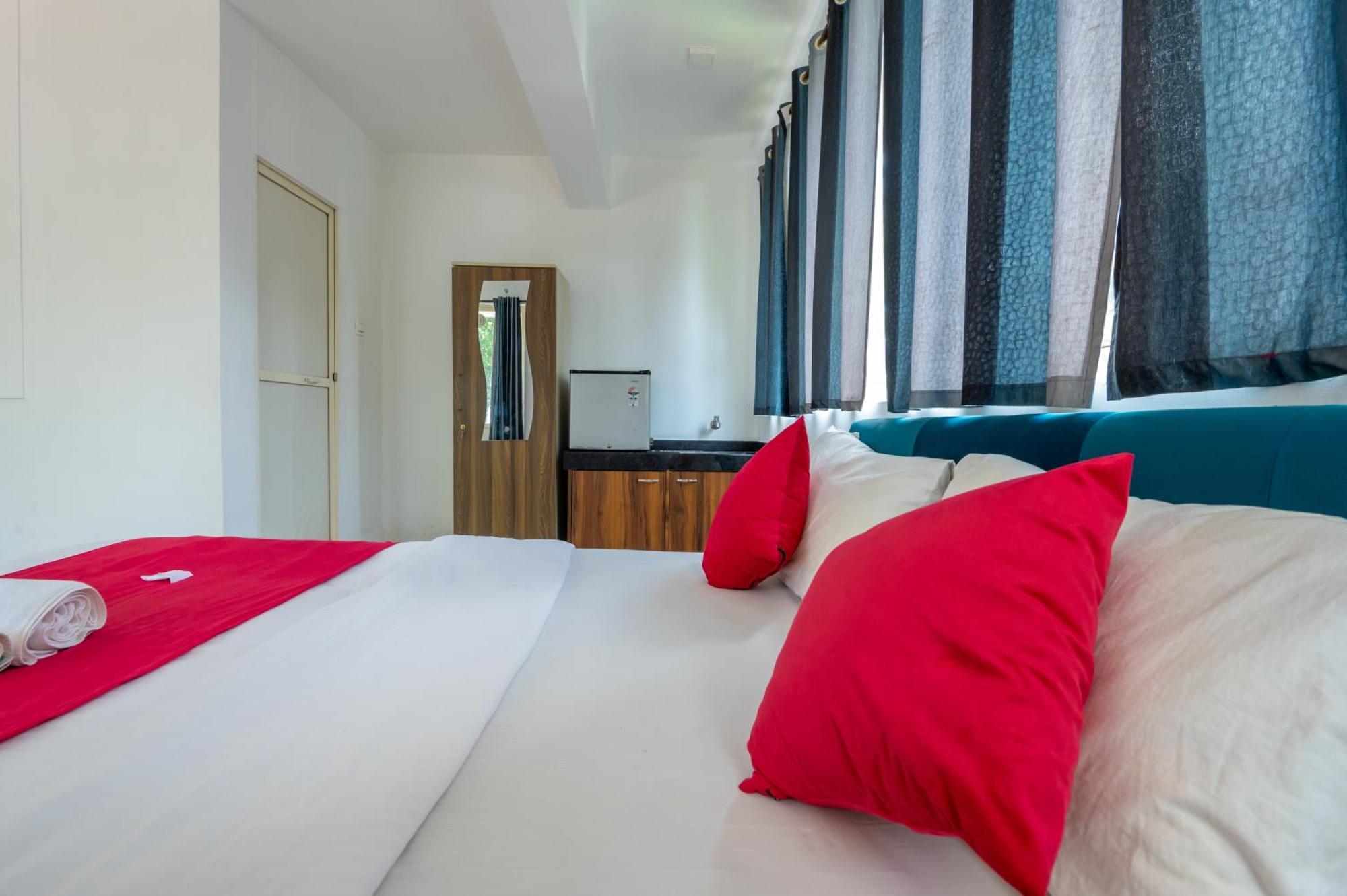 Morjim Sea Waves-Beach Front Hotel 외부 사진