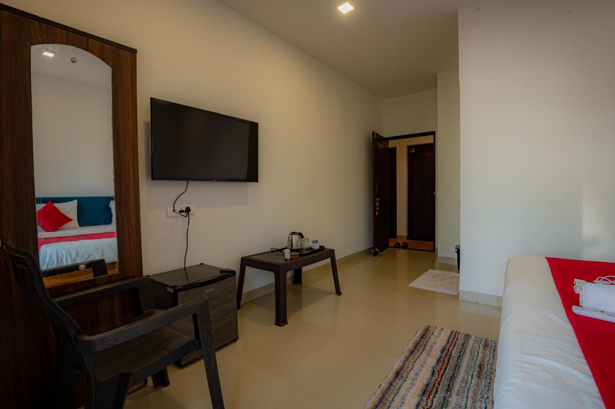 Morjim Sea Waves-Beach Front Hotel 외부 사진