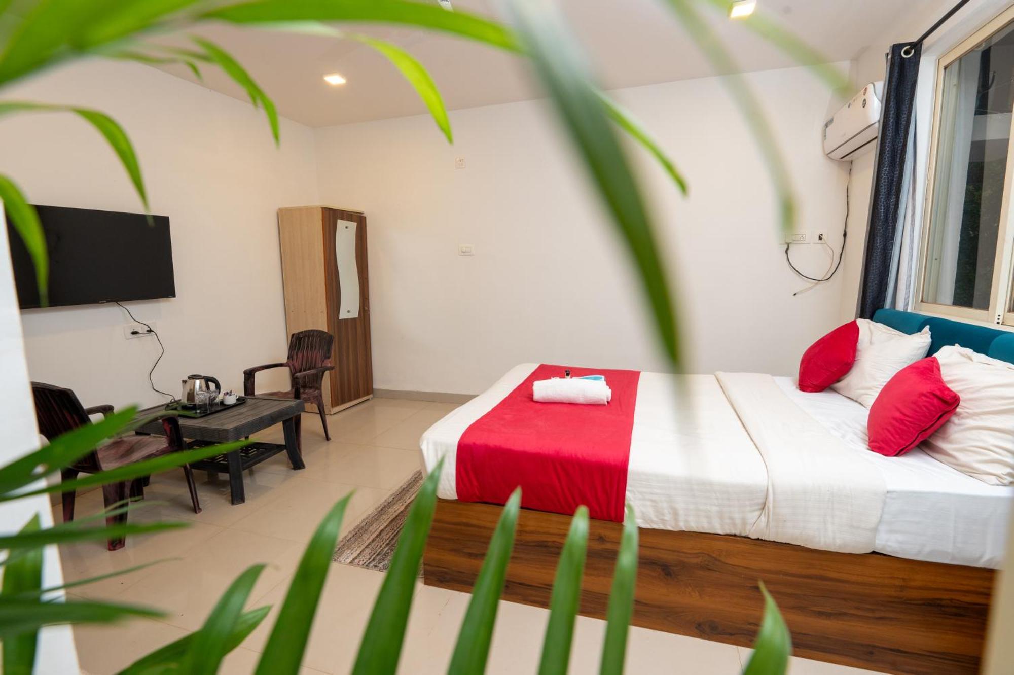 Morjim Sea Waves-Beach Front Hotel 외부 사진