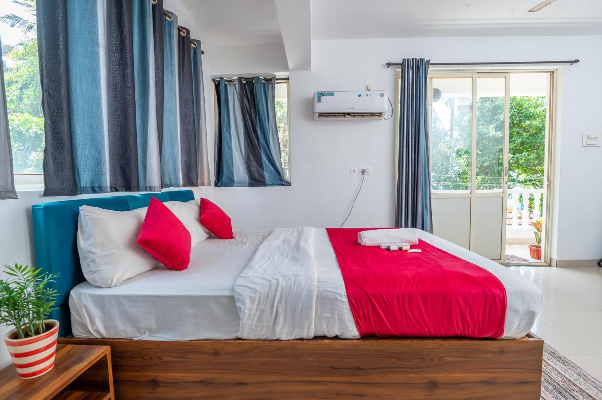 Morjim Sea Waves-Beach Front Hotel 외부 사진